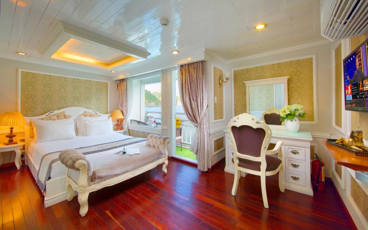 Signature Halong Cruise