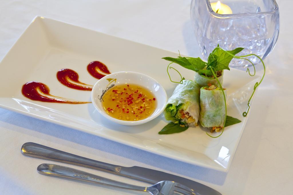 Signature Halong Cruise 5* Ha Long