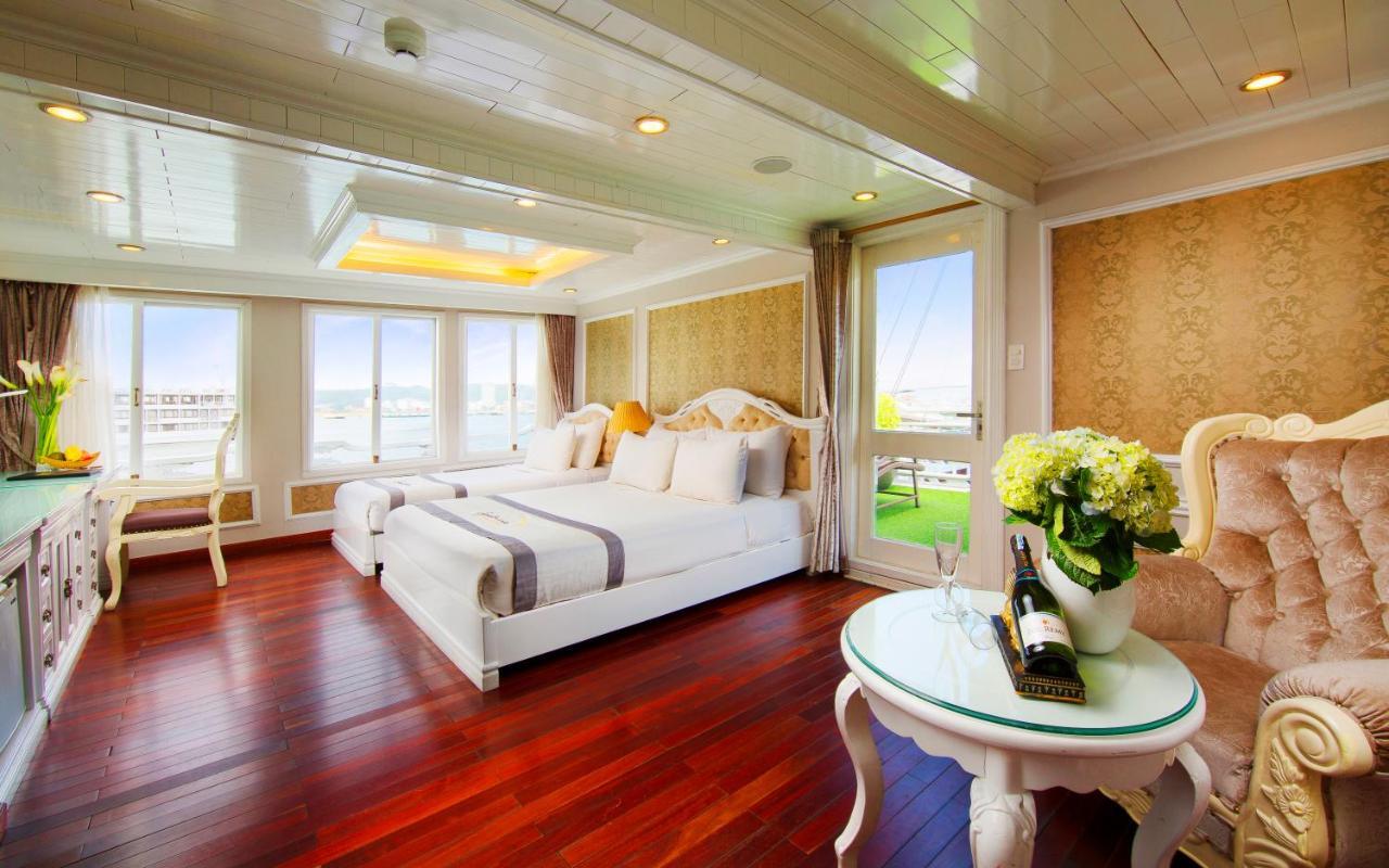 Signature Halong Cruise Ha Long